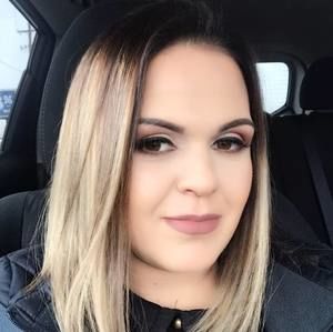 Meet your Posher, Lorena